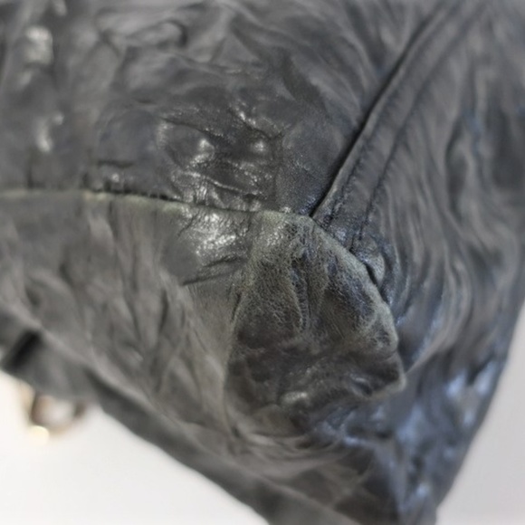 Givenchy Pandora Pepe Medium Crossbody Bag - Picture 5 of 8